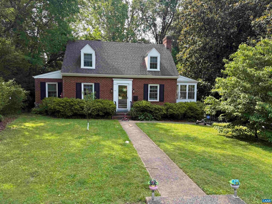 Primary Photo - 726 Cargil Ln