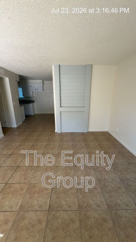 Foto del edificio - 809 Monarch Cir