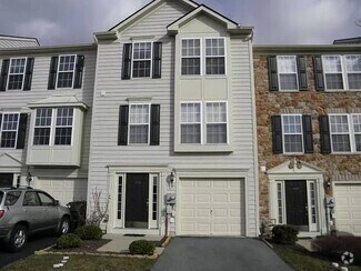 Building Photo - 1008 Sparrow Way