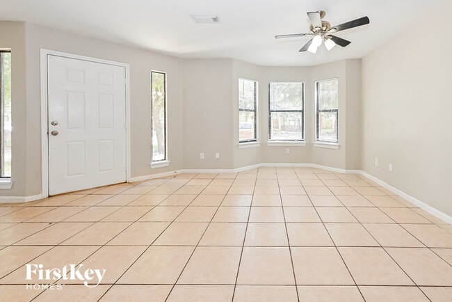 Building Photo - 2923 La Estancia Ln