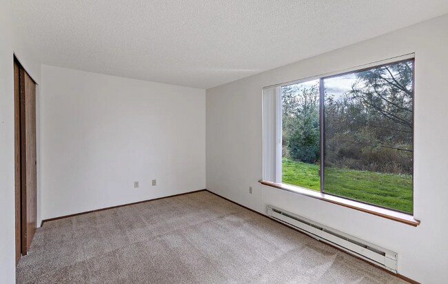 Building Photo - 146 Leo Pl