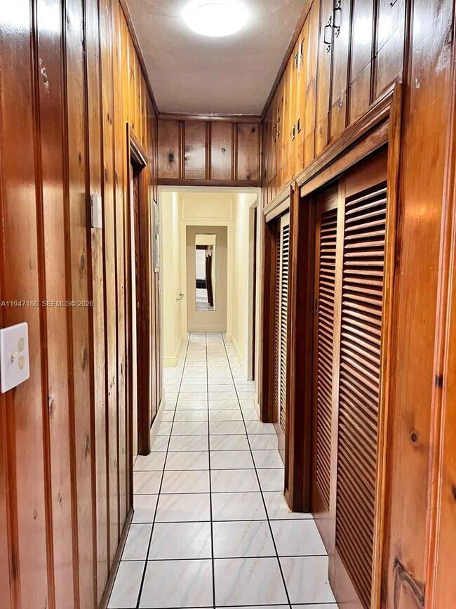 Building Photo - Southwest 97th Avenue, Miami, FL 33165 - 3 BR 2 BA single-family home