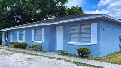 Building Photo - 1700 Birchwood Cir