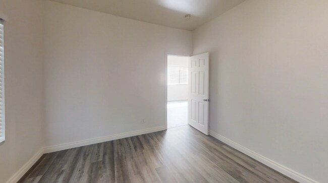 Foto del edificio - 663 W Sepulveda St