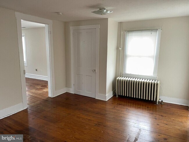 Foto del edificio - 619 S Cameron St