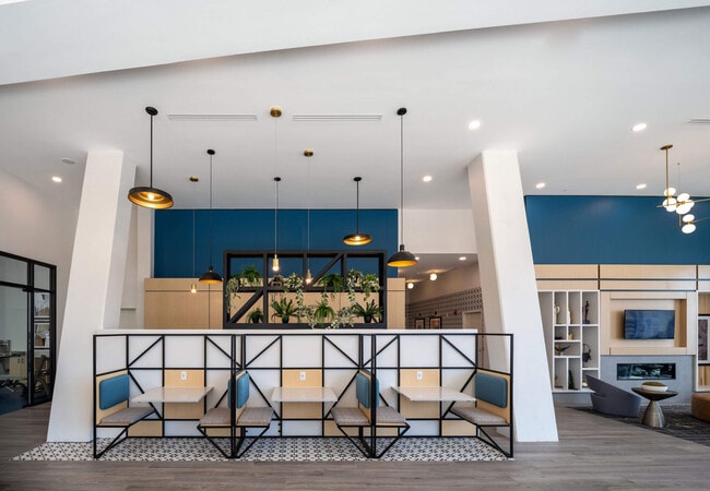 Building Photo - Jayde Parkside