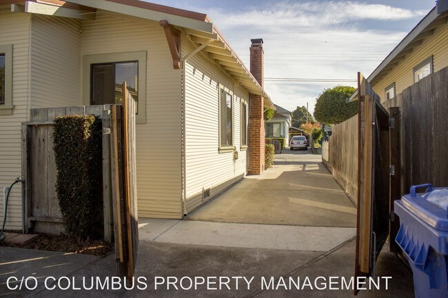 Foto del edificio - 2 br, 1 bath House - 1251 THIRD STREET