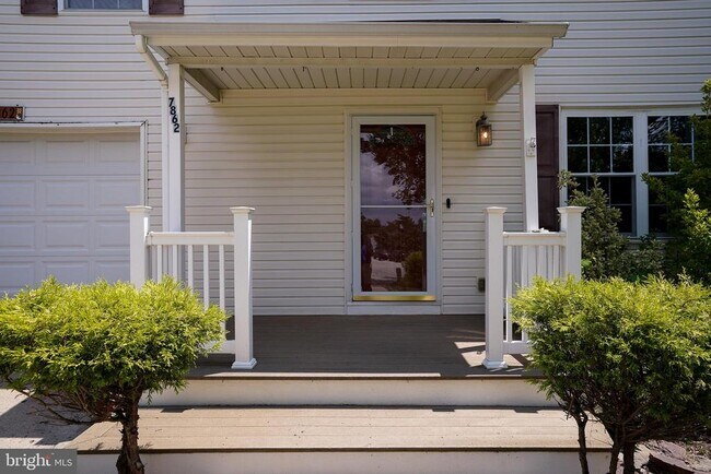 Building Photo - 7862 Centergate Ct