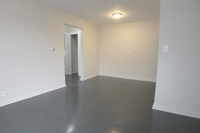 Foto del edificio - 142 Asbury Ave