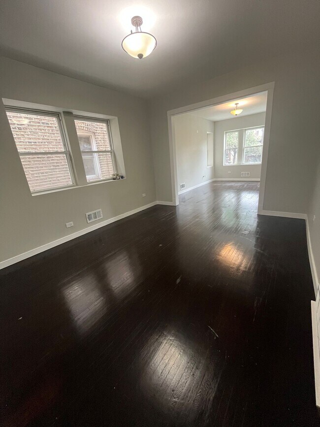 Foto del edificio - 4836 W Fletcher St