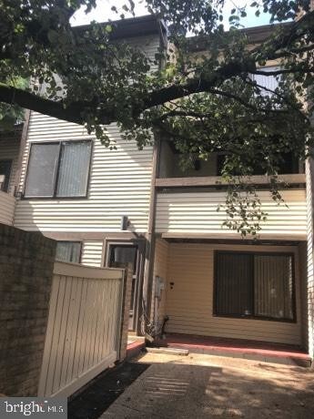 Building Photo - 20 Fifeshire Ct