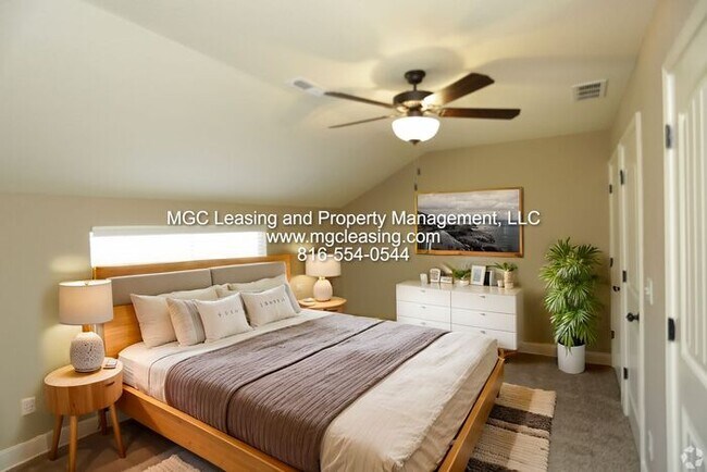 Foto del edificio - Eagle Creek Townhome with primary bedroom and bath on 1st level! June Specials Available