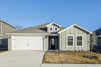 Building Photo - 1301 Redpine Dr
