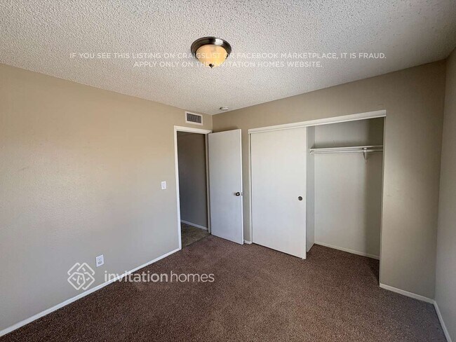 Foto del edificio - 6958 W Purdue Ave