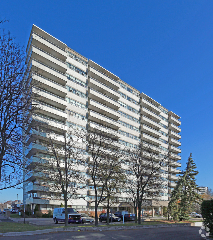 Building Photo - 215 Glenridge Ave