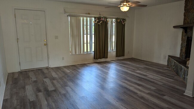 Foto del edificio - Charming 3/2 home in NE Ocala