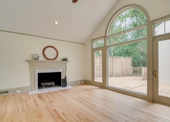 Large great room - 94 Bristlecone Ln