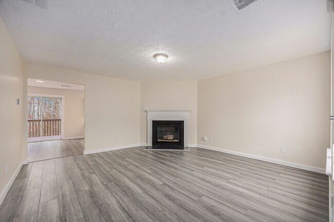 Foto del edificio - Fully Renovated 3BR/3BA Home with Bonus Room in Lawrenceville!