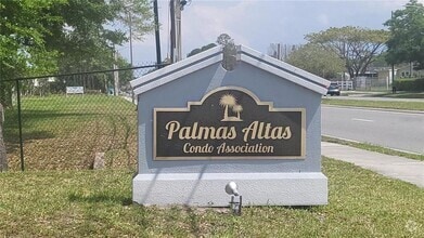 Building Photo - 4214 Pershing Pointe Pl