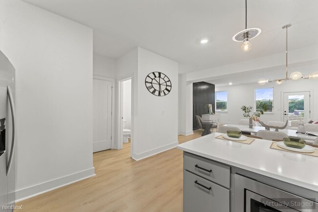 Building Photo - 3 br, 3.5 bath House - 621 Markham Street