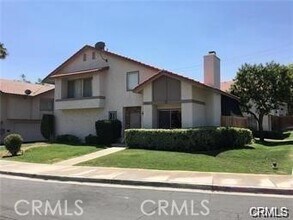 Building Photo - 74549 Sagebrush Dr