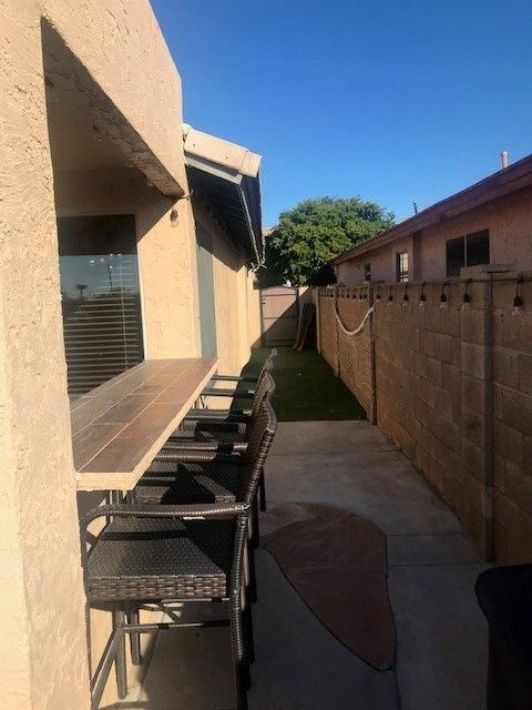 Foto del edificio - 4819 E Abraham Ln