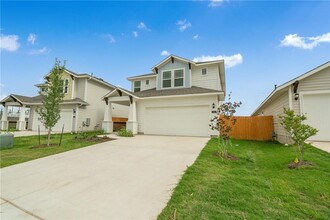 Building Photo - 233 Trailside Ln