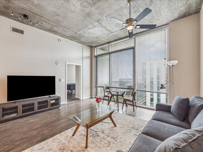 Foto del edificio - 5925 Almeda Rd