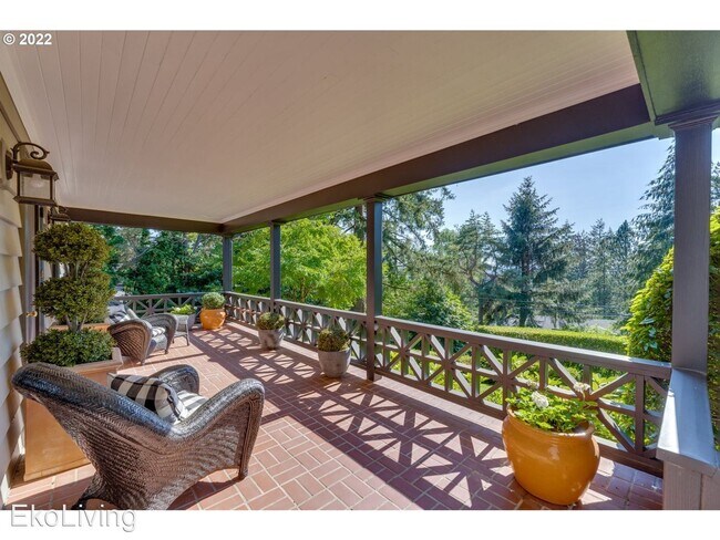 Building Photo - 5 br, 3.5 bath House - 3900 SW Dosch Rd