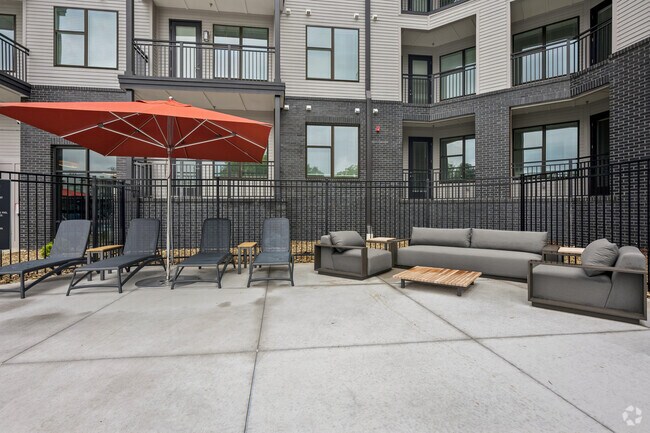 Piscina - Spring Street Apartments