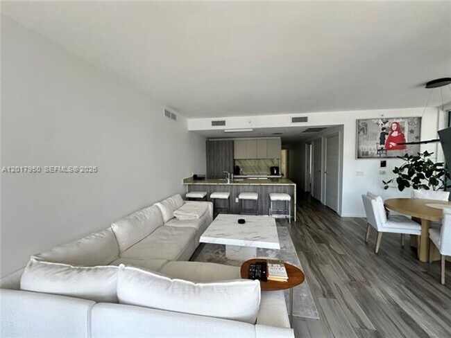 Foto del edificio - 801 S Miami Ave