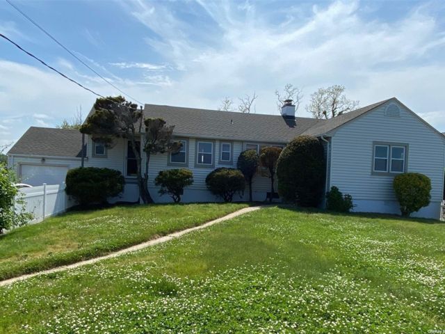 Primary Photo - 375 Asharoken Ave