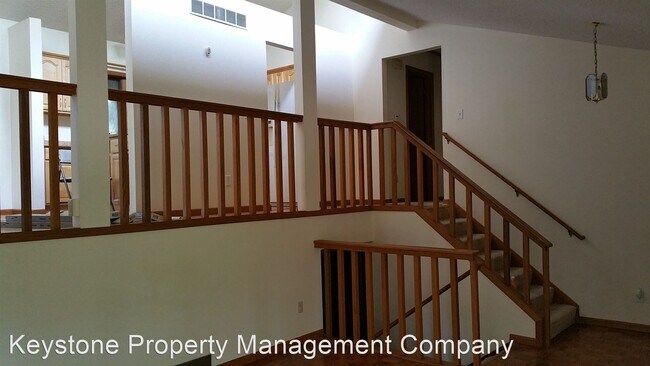 Foto del edificio - 4 br, 2.5 bath House - 1546 Buresh Avenue