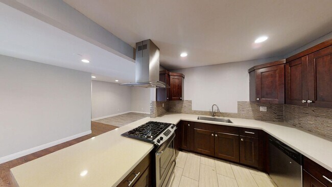 Foto del edificio - 5325 E Falls View Dr