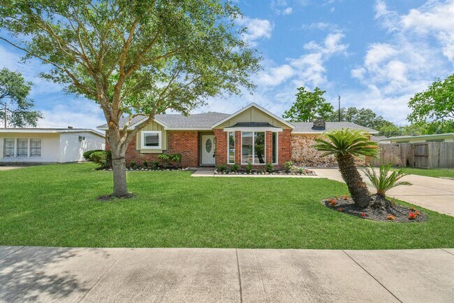 Foto del edificio - 3915 Tidewater Dr