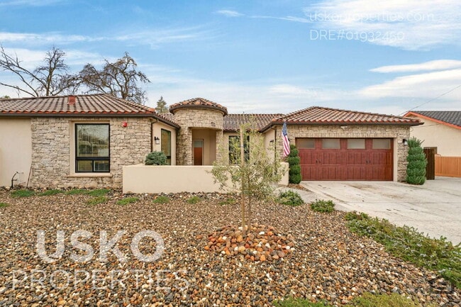 Building Photo - 103 Lazy Oak Ln