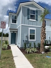 Building Photo - 53 Palmones St