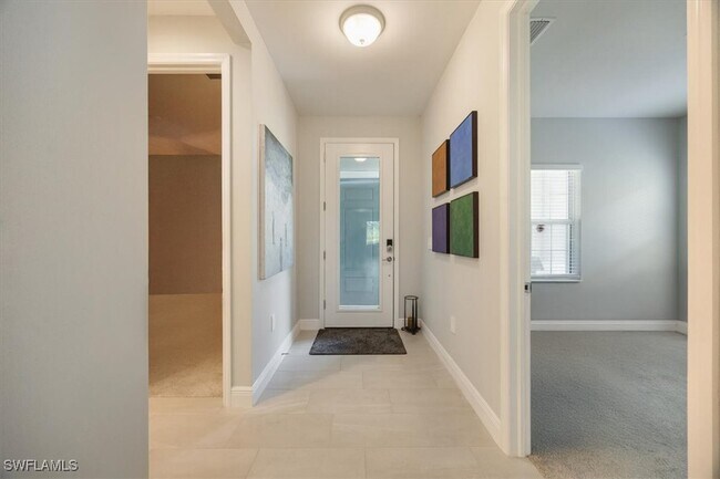 Building Photo - 2401 Ariane Dr