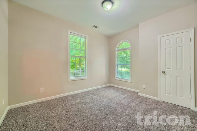 Foto del edificio - 6863 Timberhead Way