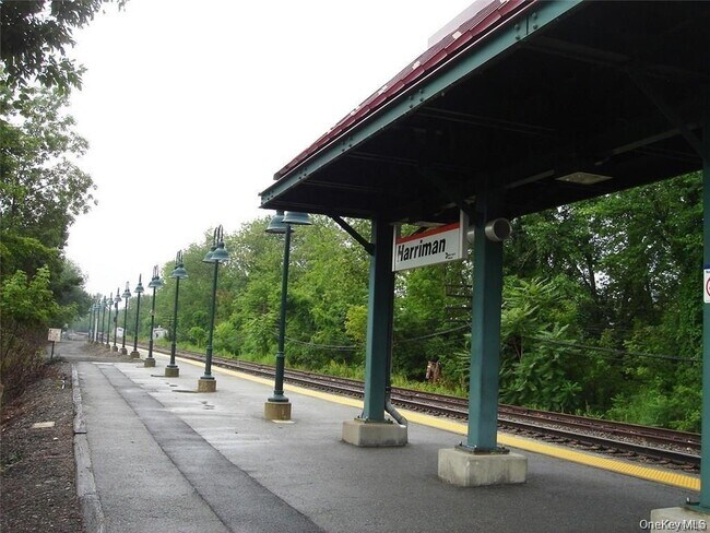 Foto del edificio - 13 Lake St