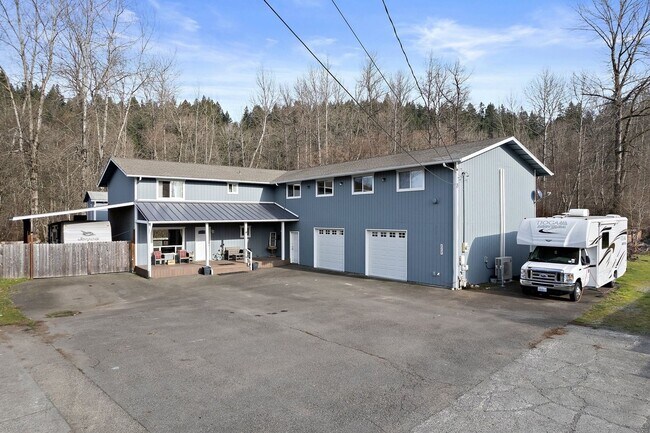 Foto del edificio - Spacious 6BR House in Orting