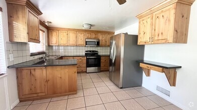 Building Photo - 3389 S 2760 W