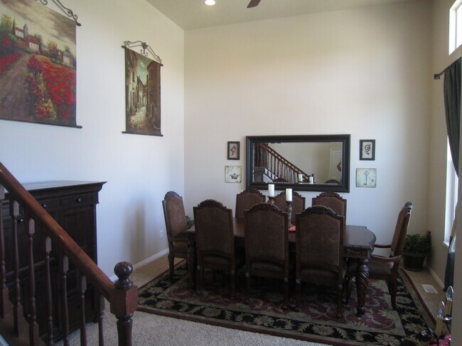 Building Photo - 948 Fox Hollow Dr
