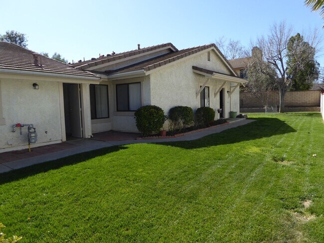 Building Photo - 3 Bedroom Single Story Home for Rent in Va...