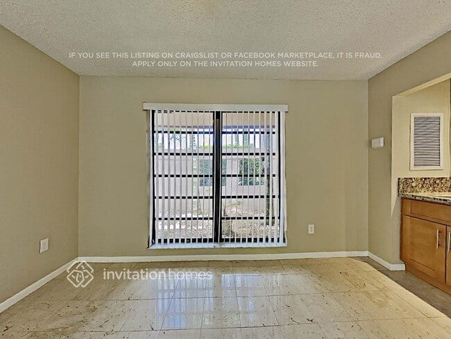 Building Photo - 8600 SW 140th Terrace