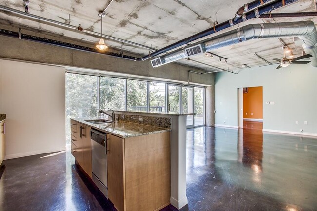 Foto del edificio - 1001 Belleview St