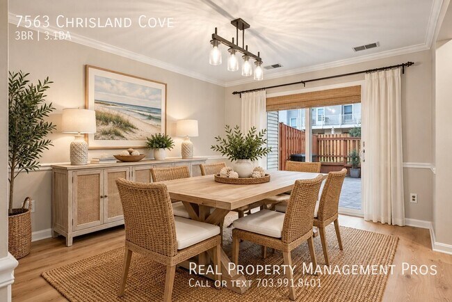 Building Photo - 7563 Chrisland Cove
