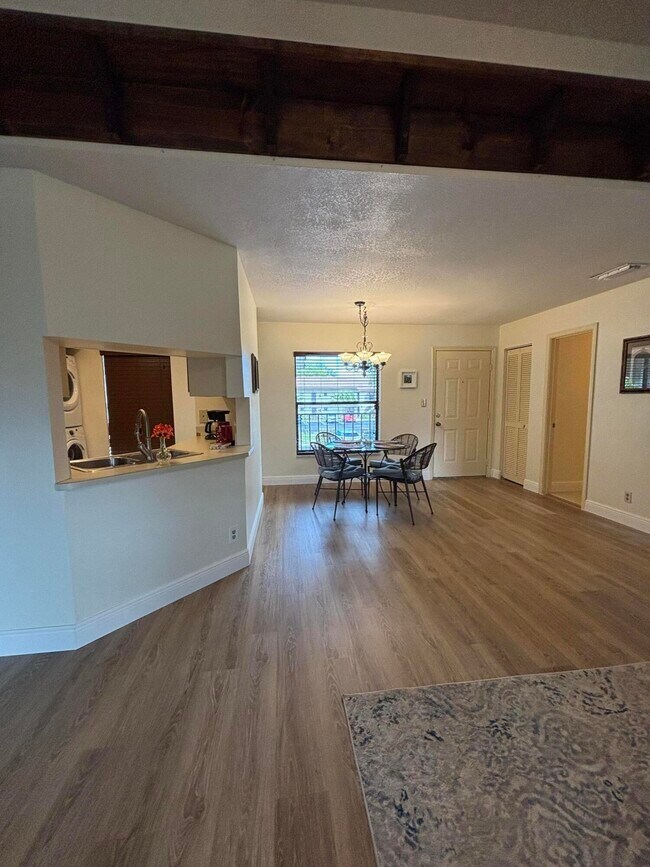 Foto del edificio - 3 Vía De Casas Sur