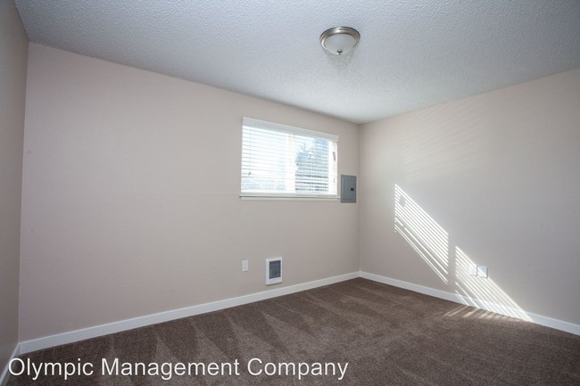 Foto del edificio - 416 127th St S