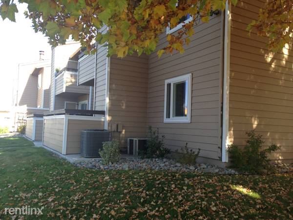 Building Photo - 1 br, 1 bath Condo - Wood Chase Condominiu...